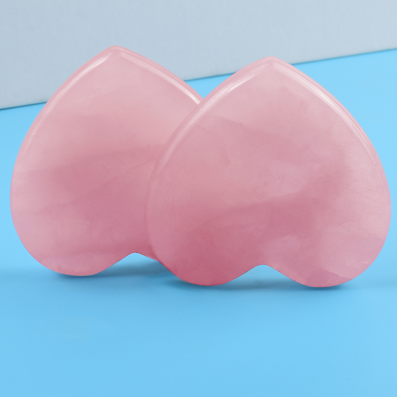 Gül kuvars kalp şekli yüz bakı - Gua Sha Tool Rose Quartz incelemesi ve fiyatı